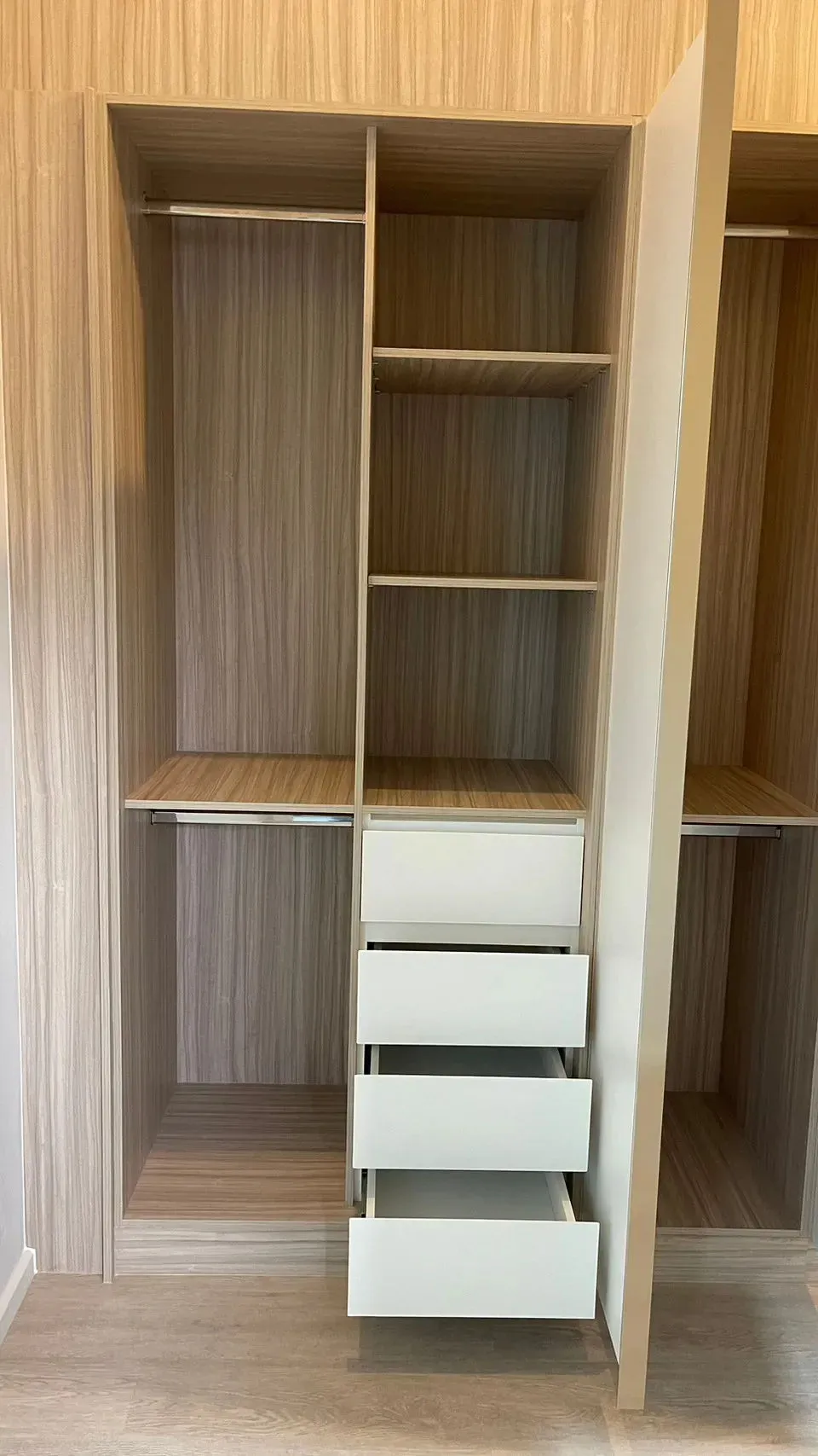 ดิ เอสธิโร่