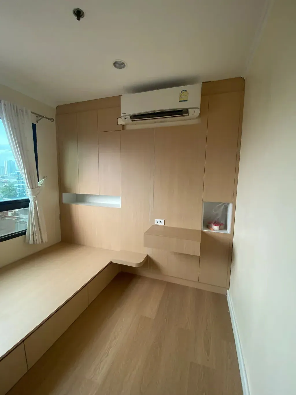 ลุมพินี เพลส