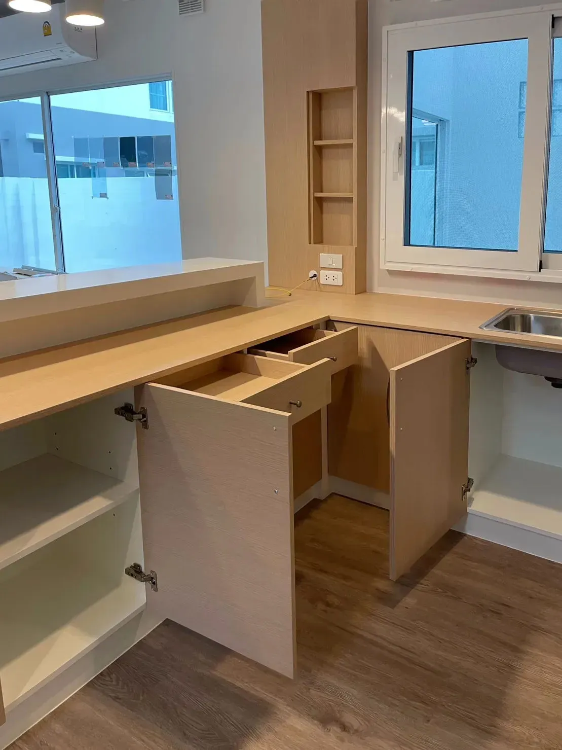 วรารมย์