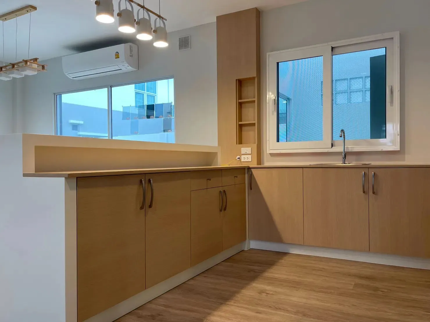 วรารมย์