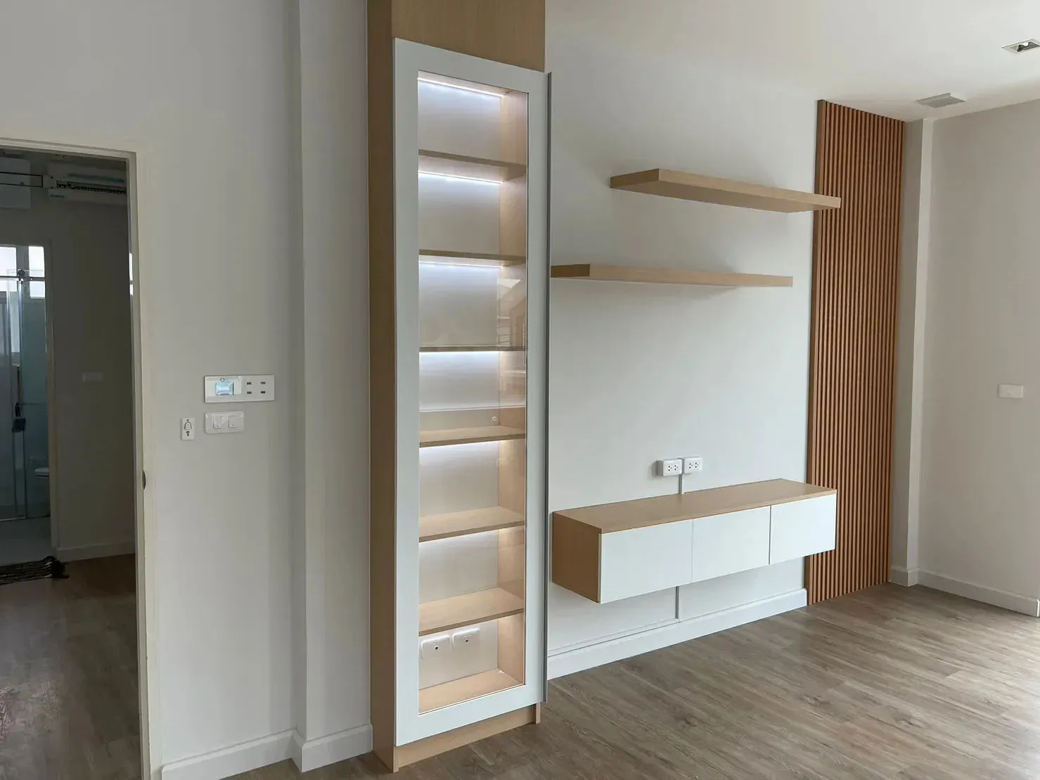 วรารมย์