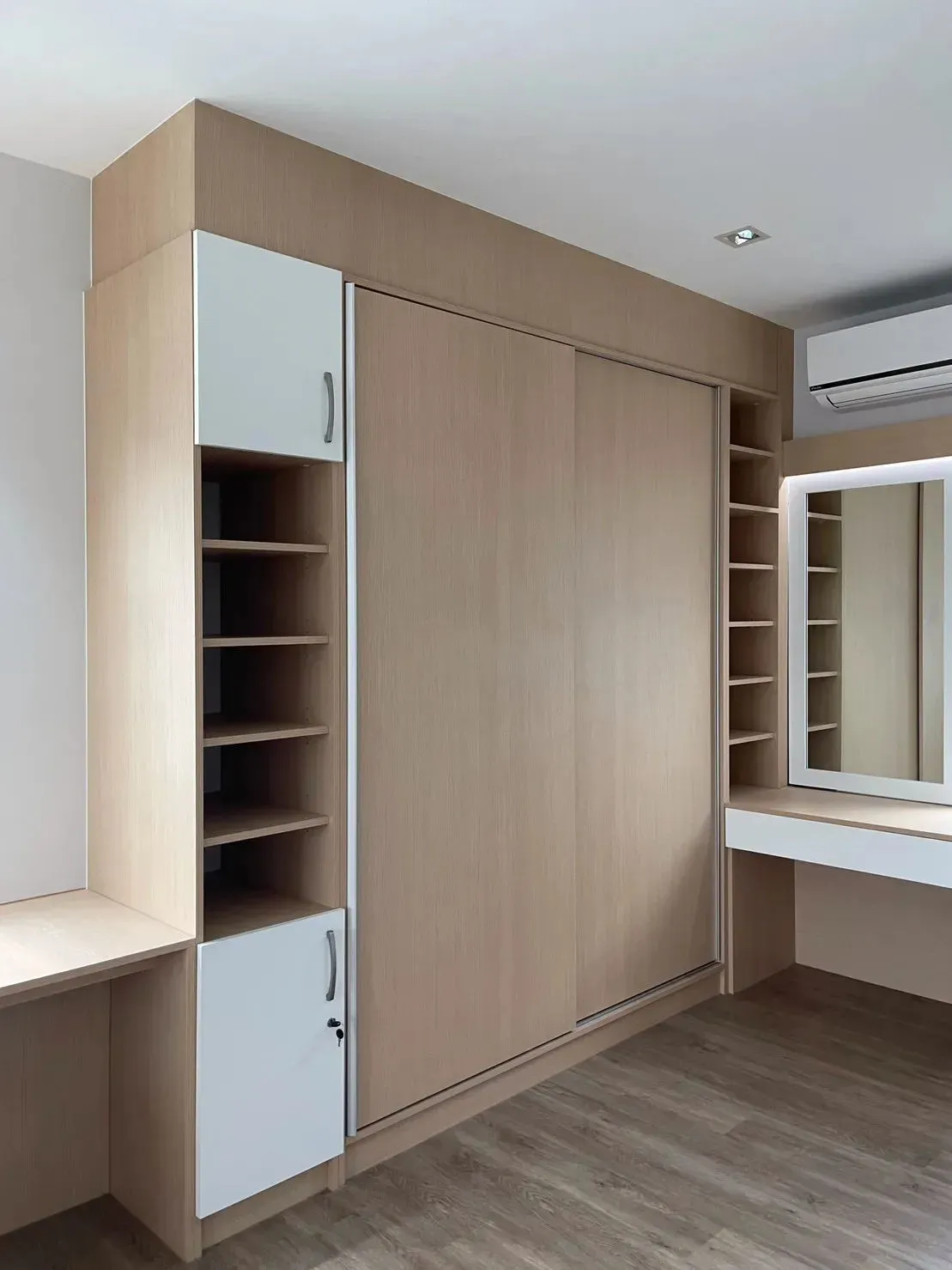 วรารมย์