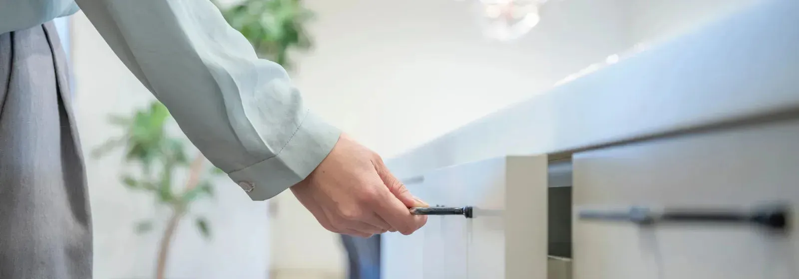 5 Warning Signs Your Flat-Pack Furniture Can No Longer Handle Your Home